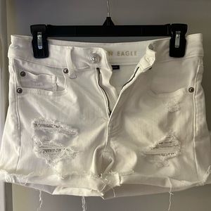 American eagle white jean short